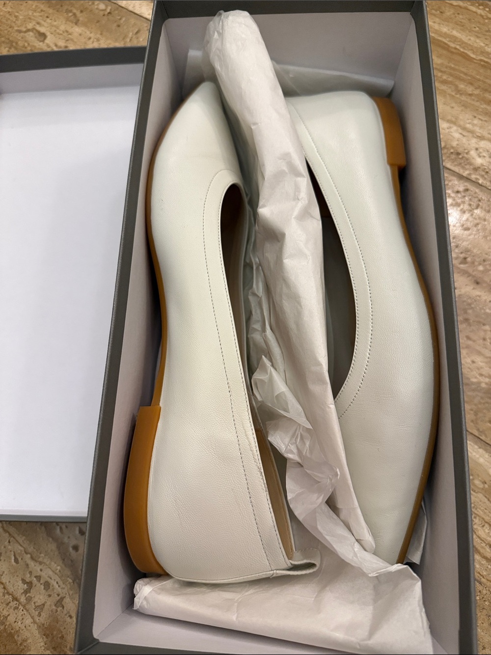 Everlane Cream Skim Leather Flats sz 9